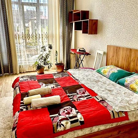 Central Apartment Biszkek Zewnętrze zdjęcie